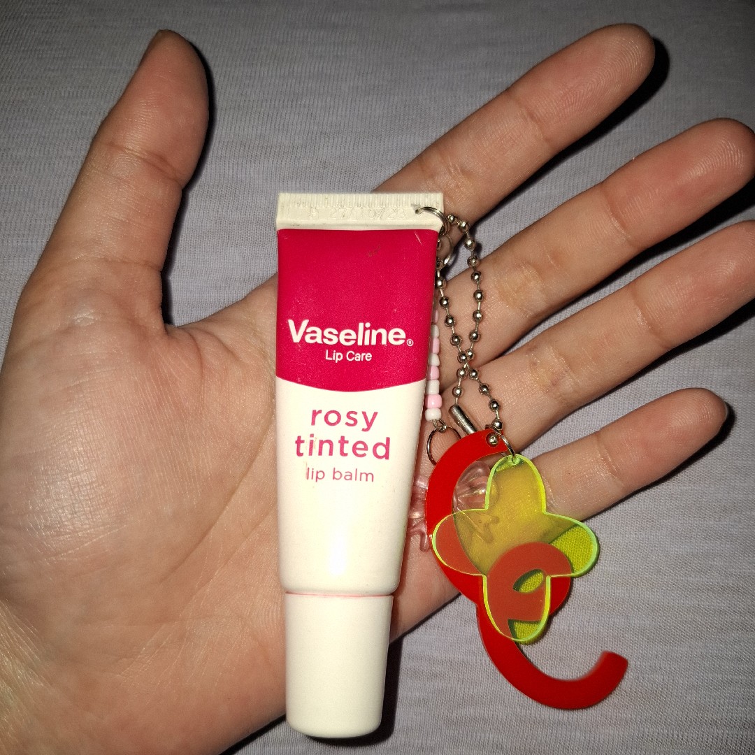 Lip Therapy Tube - Rosy Tinted imgfdn-8abee495-e477-4586-9cbc-f220f49e22b3