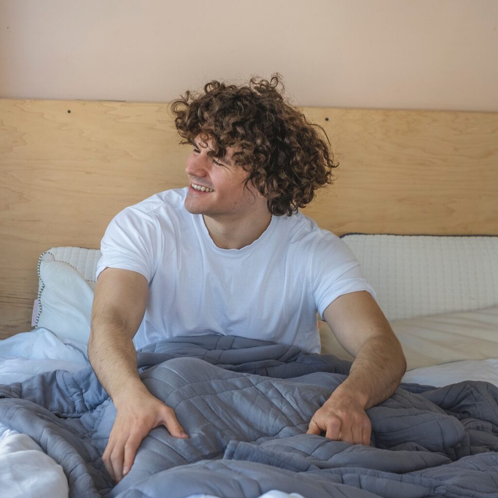 circlemagazine-circledna-father's-day-gift-cooling-blanket