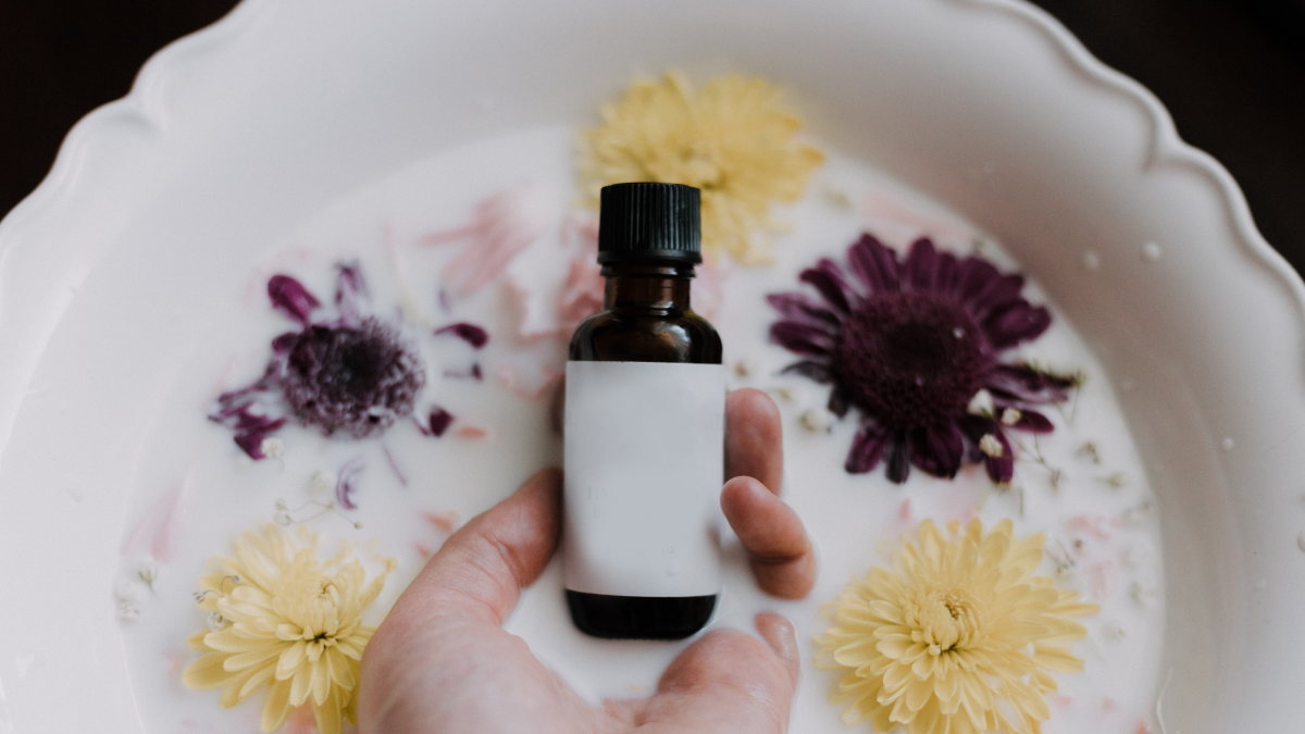 9 Natural Alternatives To Sleeping Pills That Really Work