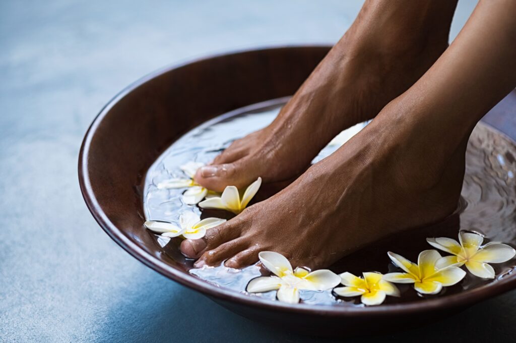 circlemagazine-circledna-pedicure-at-home-DIY-pedicure