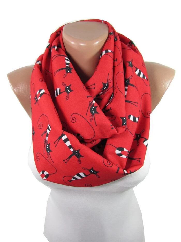 34 Unique Christmas Gifts for Mom will Love 2022 43 Scarf Christmas Gift for Mom