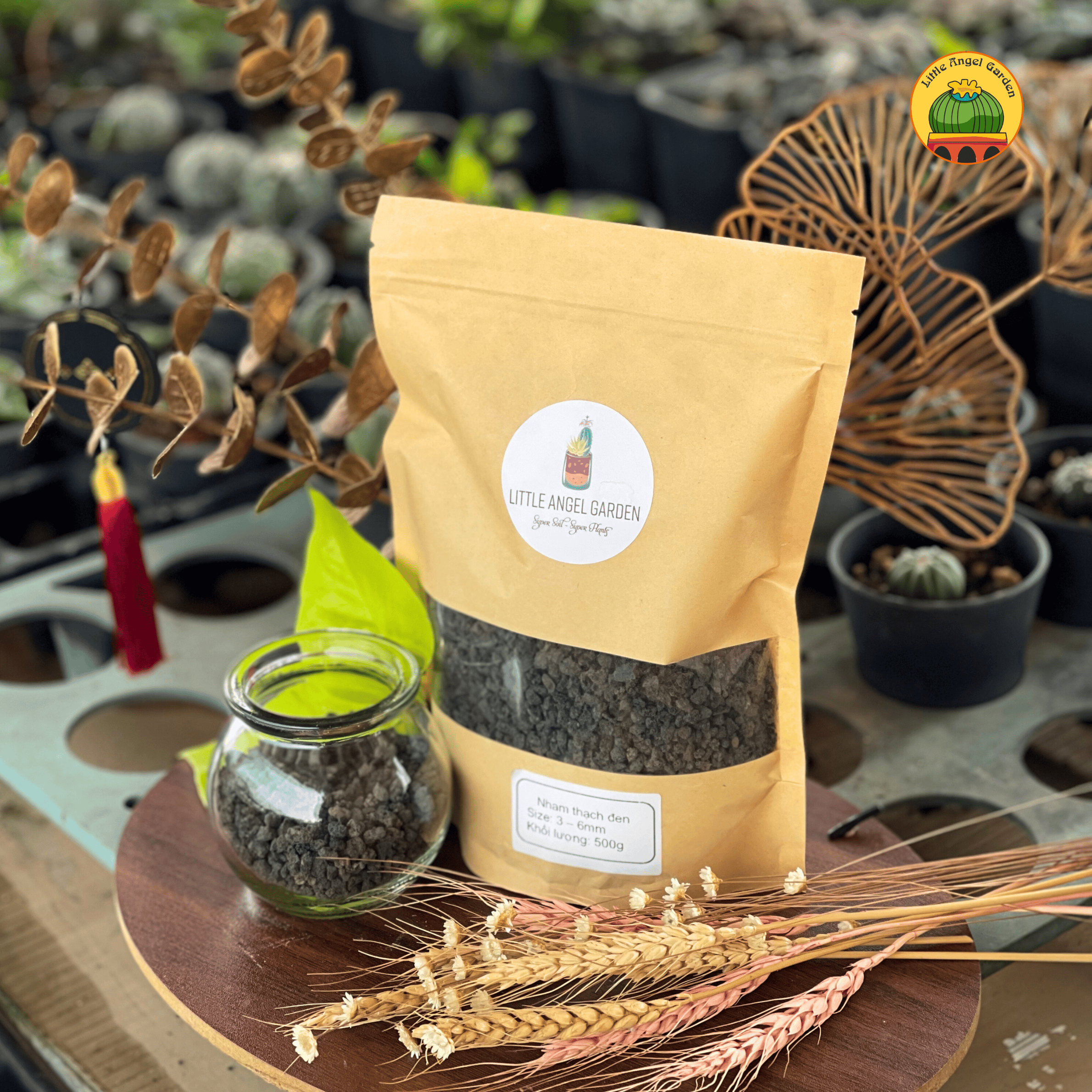 Đá nham thach đen - littleangelgarden