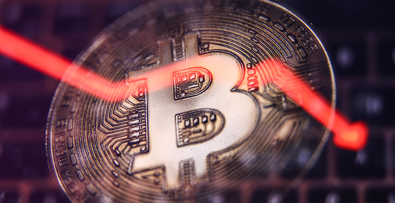 سقوط بیتکوین به زیر ۱۰۴ هزار دلار همزمان با تنشهای تازه میان آمریکا و چین