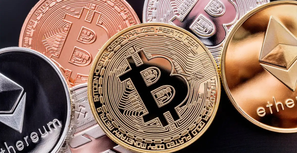 رمزارزها در انتظار: تاخیر SEC در تصویب ETFهای کریپتو