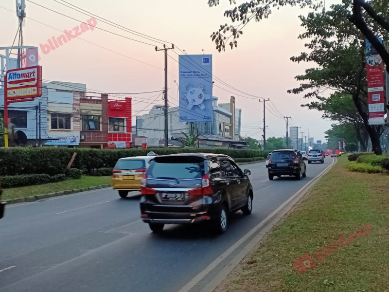 Blinkzap - Cari dan Sewa Billboard, Reklame dan Media Iklan di Jakarta dan seluruh Indonesia secara Online