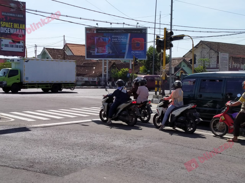 Blinkzap - Cari dan Sewa Billboard, Reklame dan Media Iklan di Jakarta dan seluruh Indonesia secara Online