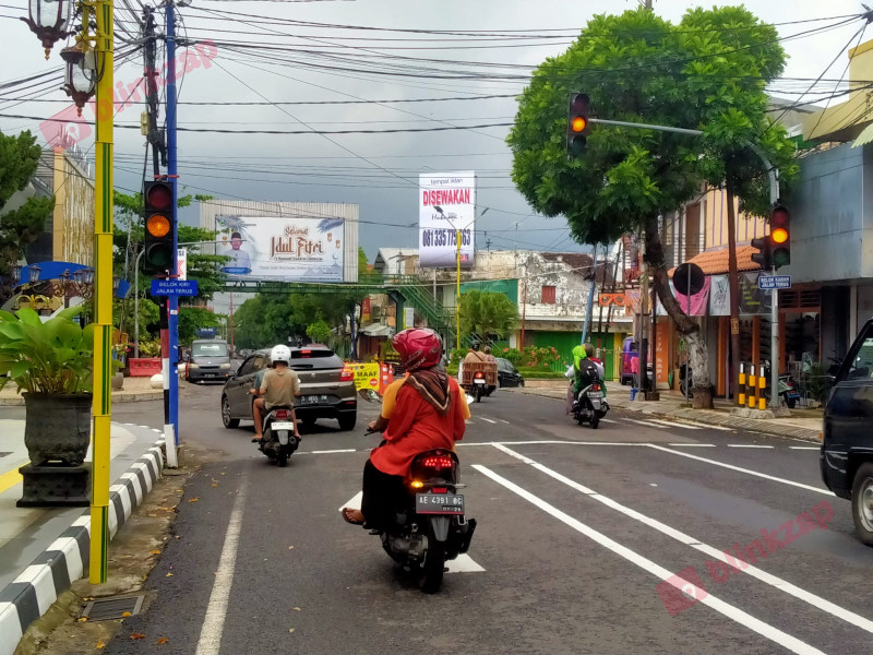 Blinkzap - Cari dan Sewa Billboard, Reklame dan Media Iklan di Jakarta dan seluruh Indonesia secara Online