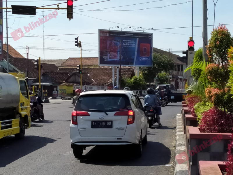 Blinkzap - Cari dan Sewa Billboard, Reklame dan Media Iklan di Jakarta dan seluruh Indonesia secara Online