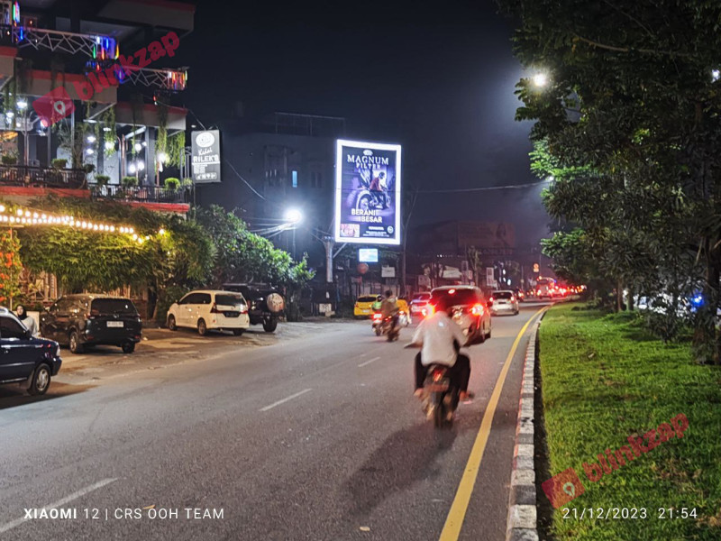 Blinkzap - Cari dan Sewa Billboard, Reklame dan Media Iklan di Jakarta dan seluruh Indonesia secara Online