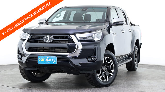 2022 TOYOTA HILUX SR50