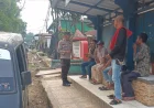 Patroli Dialogis Polsek Menes Himbau Sopir Angkot