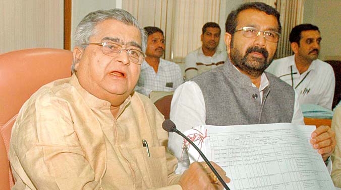 Legislative Assembly Committee chairman and senior Congress MLA K.B. Koliwad at a press conference on lake encroachments and water bodies in Bengaluru Urban and Rural districts on Friday. (Photo: DC) Legislative Assembly Committee chairman and senior Congress MLA K.B. Koliwad at a press conference on lake encroachments and water bodies in Bengaluru Urban and Rural districts on Friday. (Photo: DC)