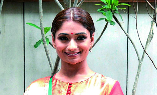 Pricey affair: Dancer Sandhya Raju in a Gaurang Shah outfit that costs Rs 1,89,500 Pricey affair: Dancer Sandhya Raju in a Gaurang Shah outfit that costs Rs 1,89,500