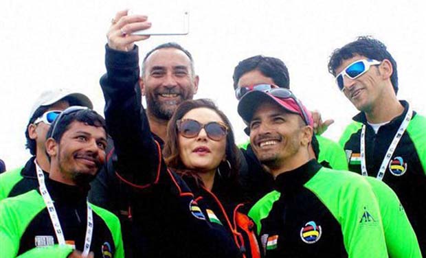 Bir-Billing: Actress Priety Zinta clicks selfie with the Indian team at the ongoing Paragliding World Cup at Bir Billing, Himachal Pradesh. (Photo: AP) Bir-Billing: Actress Priety Zinta clicks selfie with the Indian team at the ongoing Paragliding World Cup at Bir Billing, Himachal Pradesh. (Photo: AP)