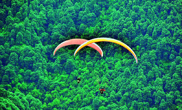 Pilots in action on the fifth day of the Paragliding World Cup at Bir Billing in Himachal Pradesh on Thursday. (Photo: PTI) Pilots in action on the fifth day of the Paragliding World Cup at Bir Billing in Himachal Pradesh on Thursday. (Photo: PTI)
