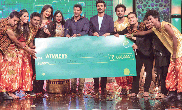 Winners at the grand finale with actors Puneet Rajkumar, Dhanush and Rachita Ram. Winners at the grand finale with actors Puneet Rajkumar, Dhanush and Rachita Ram.