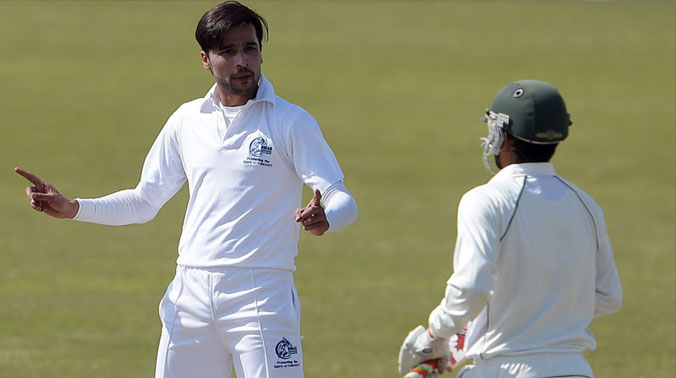 Legendary Pakistan all-rounder Imran Khan on Monday said he backs convicted spot-fixer Mohammad Amir's return to international cricket, urging sceptical players and fans to support the tainted paceman.(Photo: AFP) Legendary Pakistan all-rounder Imran Khan on Monday said he backs convicted spot-fixer Mohammad Amir's return to international cricket, urging sceptical players and fans to support the tainted paceman.(Photo: AFP)