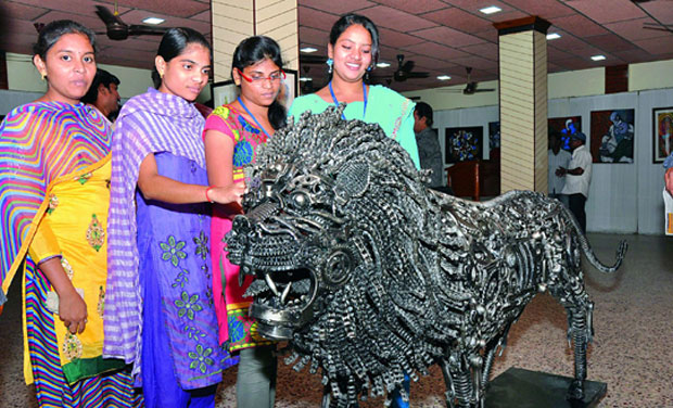 Roaring to go: The lion sculpture was made using iron scrap Roaring to go: The lion sculpture was made using iron scrap