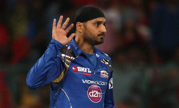 IPL 8, RCB vs MI: Mumbai overcome royal challenge, Bhajji stands out