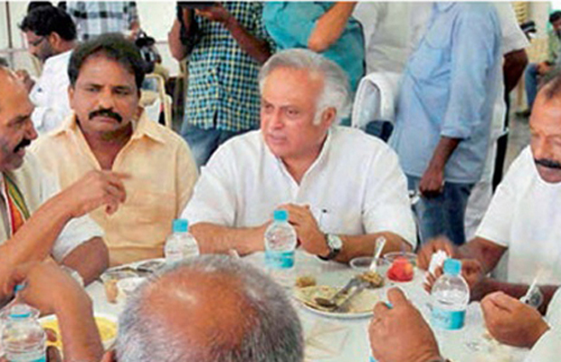 Former Union minister Jairam Ramesh with TPCC chief Uttam Kumar Reddy, APCC chief Raghuveera Reddy, former minister Shailaja Nath and other Congress leaders at a party meeting in Hyderabad on Friday. (Photo: PTI) Former Union minister Jairam Ramesh with TPCC chief Uttam Kumar Reddy, APCC chief Raghuveera Reddy, former minister Shailaja Nath and other Congress leaders at a party meeting in Hyderabad on Friday. (Photo: PTI)