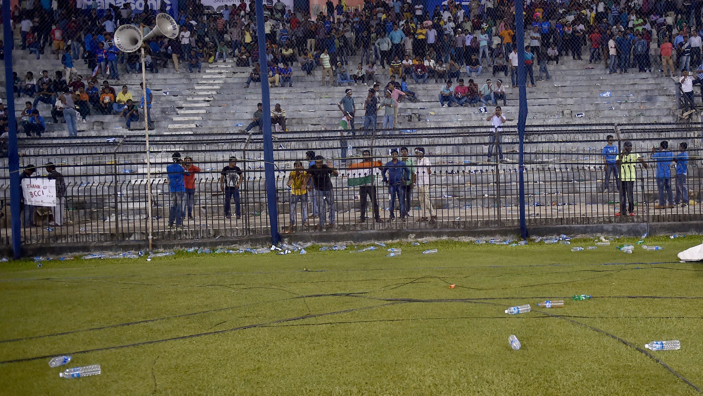 Sunil Gavaskar led calls for Cuttack to be banned as a cricket venue after crowd trouble twice brought a halt to play in a Twenty20 international against South Africa. (Photo: PTI) Sunil Gavaskar led calls for Cuttack to be banned as a cricket venue after crowd trouble twice brought a halt to play in a Twenty20 international against South Africa. (Photo: PTI)