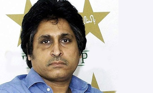 Former Pakistan captain Ramiz Raja has expressed surprise over the decision of the ICC to withdraw Pakistani umpire Aleem Dar from the India and South Africa series. (Photo: AFP) Former Pakistan captain Ramiz Raja has expressed surprise over the decision of the ICC to withdraw Pakistani umpire Aleem Dar from the India and South Africa series. (Photo: AFP)