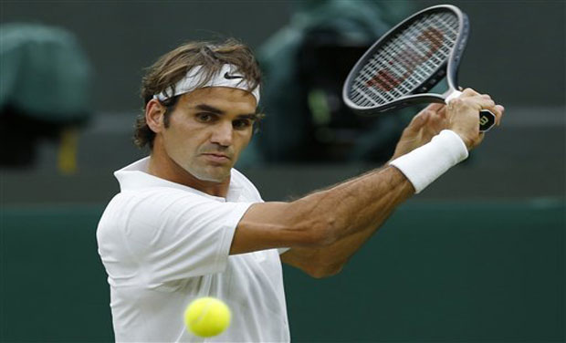Seven-time champion Roger Federer takes on fellow 32-year-old Tommy Robredo in the last-16 . Photo: AP Seven-time champion Roger Federer takes on fellow 32-year-old Tommy Robredo in the last-16 . Photo: AP