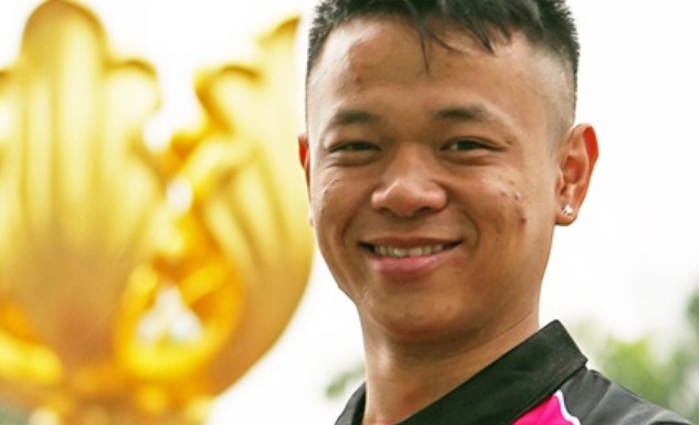Hong Kong's Ming Li on Monday became the first Chinese cricketer to join Australia's Twenty20 Big Bash League, after honing his bowling by watching YouTube videos of Shane Warne. (Photo: Sydney Sixers/ Facebook) Hong Kong's Ming Li on Monday became the first Chinese cricketer to join Australia's Twenty20 Big Bash League, after honing his bowling by watching YouTube videos of Shane Warne. (Photo: Sydney Sixers/ Facebook)