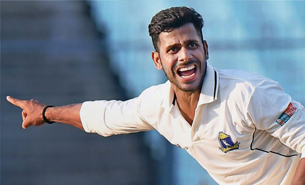 India discard Manoj Tiwary (in picture), who was involved in an ugly on-field altercation with Gautam Gambhir in a Ranji Trophy match, on Sunday claimed that the Delhi skipper had made racist remarks about former Indian captain Sourav Ganguly and India discard Manoj Tiwary (in picture), who was involved in an ugly on-field altercation with Gautam Gambhir in a Ranji Trophy match, on Sunday claimed that the Delhi skipper had made racist remarks about former Indian captain Sourav Ganguly and