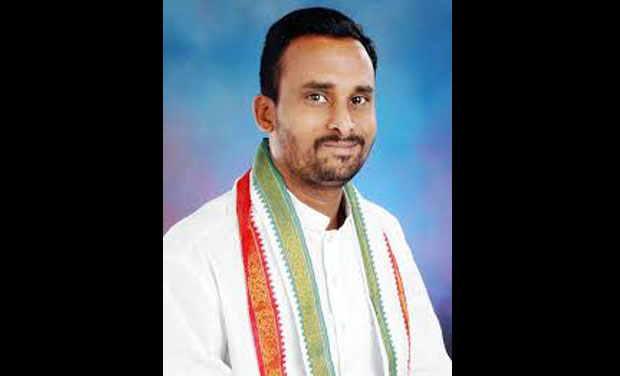 Congress legislator from Hungund constituency, Vijayanand Kashappanavar (Photo: PTI) Congress legislator from Hungund constituency, Vijayanand Kashappanavar (Photo: PTI)