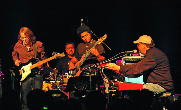 (From left) Ace American guitarist and composer Wayne Krantz performs with Matthew Garrison and Scott Kinsey (From left) Ace American guitarist and composer Wayne Krantz performs with Matthew Garrison and Scott Kinsey