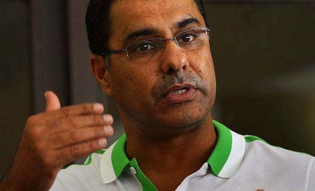 "If the series doesn't take place it would be most unfortunate for cricket on a whole because everyone wants to watch an Indo-Pak match. But I think this is the best chance now for both countries to resume bilateral cricket matches," Pakistan coach "If the series doesn't take place it would be most unfortunate for cricket on a whole because everyone wants to watch an Indo-Pak match. But I think this is the best chance now for both countries to resume bilateral cricket matches," Pakistan coach