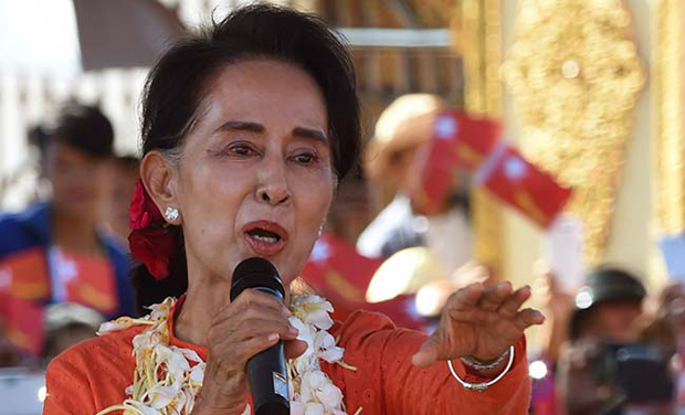 Myanmar opposition leader Aung San Suu Kyi delivers her address at a campaign rally for the National League for Democracy in Kyaing Tong located in Shan State. (Photo: AFP) Myanmar opposition leader Aung San Suu Kyi delivers her address at a campaign rally for the National League for Democracy in Kyaing Tong located in Shan State. (Photo: AFP)