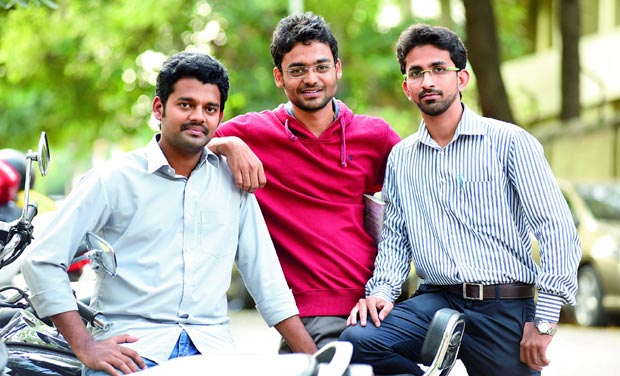 Anirudh Bhattacharya (in red) with Sri Seshu and Saifuddin Malik. (Photo: DC) Anirudh Bhattacharya (in red) with Sri Seshu and Saifuddin Malik. (Photo: DC)