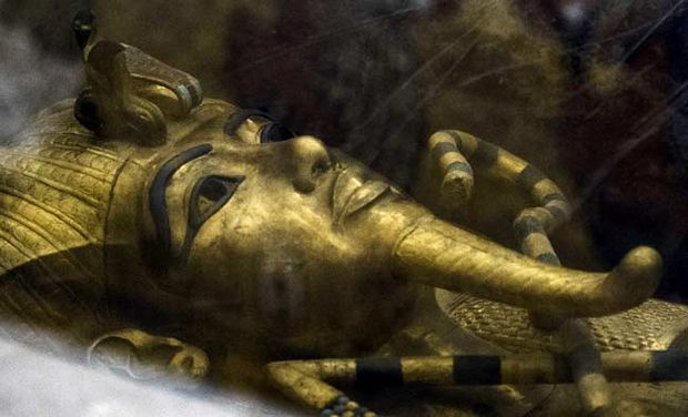 A picture taken of the golden sarcophagus of King Tutankhamun in his burial chamber in the Valley of the Kings, close to Luxor, south of Cairo (Photo: AFP ) A picture taken of the golden sarcophagus of King Tutankhamun in his burial chamber in the Valley of the Kings, close to Luxor, south of Cairo (Photo: AFP )
