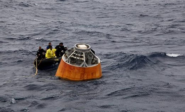 The Indian Coast Guard recovers the CARE module. (Photo: ISRO Facebook) The Indian Coast Guard recovers the CARE module. (Photo: ISRO Facebook)