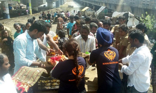Members of the Khalsa aid team distributing relief after the Chennai floods. (Photo: Twitter) Members of the Khalsa aid team distributing relief after the Chennai floods. (Photo: Twitter)