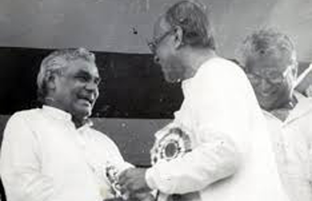 vajpayee, advani, jp in emergency à°à±à°¸à° à°à°¿à°¤à±à°° à°«à°²à°¿à°¤à°