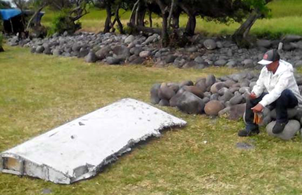 A large object that appeared to be an airplane part washed up Wednesday on the shore of Reunion, a French island in the Indian Ocean. (Photo: Twitter) A large object that appeared to be an airplane part washed up Wednesday on the shore of Reunion, a French island in the Indian Ocean. (Photo: Twitter)