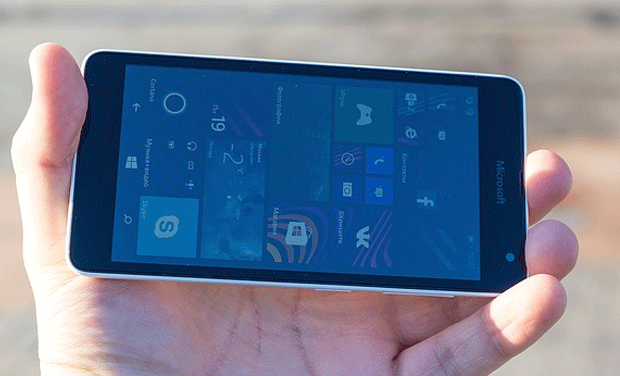Microsoft Lumia 950 and Lumia 950 XL will likely run on Windows 10 OS (Representational Image) Microsoft Lumia 950 and Lumia 950 XL will likely run on Windows 10 OS (Representational Image)