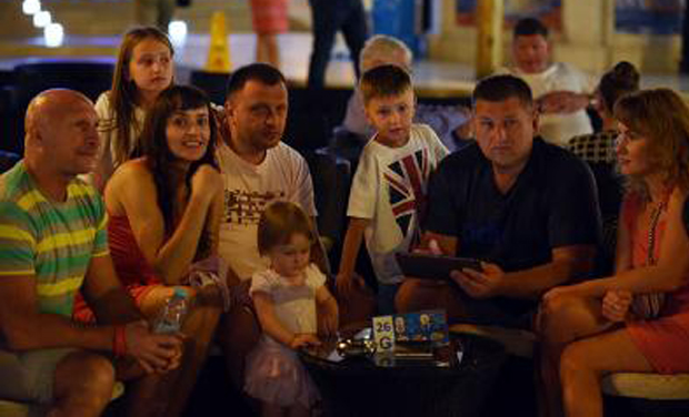 British tourists in Sharm el-Sheikh (Photo: AFP) British tourists in Sharm el-Sheikh (Photo: AFP)