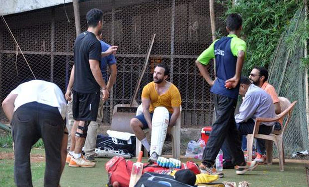 actor cricket game saif ali khan kunal kemmu and ibrahim team up for a game actor cricket game saif ali khan kunal kemmu and ibrahim team up for a game