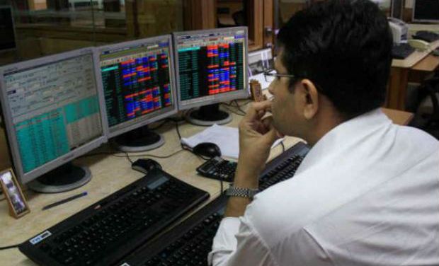 ONGC's valuation plunged Rs 18,437.08 crore, to Rs 2,63,851.32 crore (Representational Image) ONGC's valuation plunged Rs 18,437.08 crore, to Rs 2,63,851.32 crore (Representational Image)