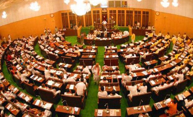 The bench asked why suicides were persisting when the government had attended to their problems.
The bench asked why suicides were persisting when the government had attended to their problems.