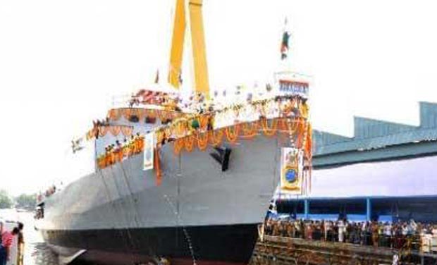 Warship Barracuda docked in Kolkata (Photo: www.defenceforumindia.com) Warship Barracuda docked in Kolkata (Photo: www.defenceforumindia.com)