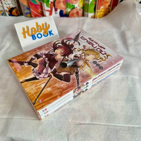 Truyện tranh - Boxset Ma pháp thiếu nữ: Một câu chuyện khác - Bộ 3 tập