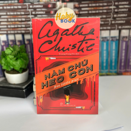 Sách - Năm chú heo con - Agatha Christie