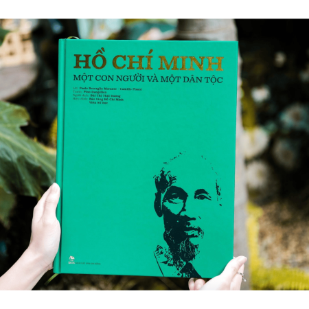 Sách - Hồ Chí Minh – Một con người và một dân tộc - Bìa cứng