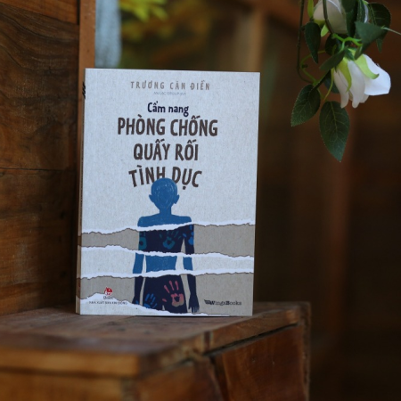 Sách - Cẩm nang phòng chống quấy rối tình dục (Tặng kèm bookmark)