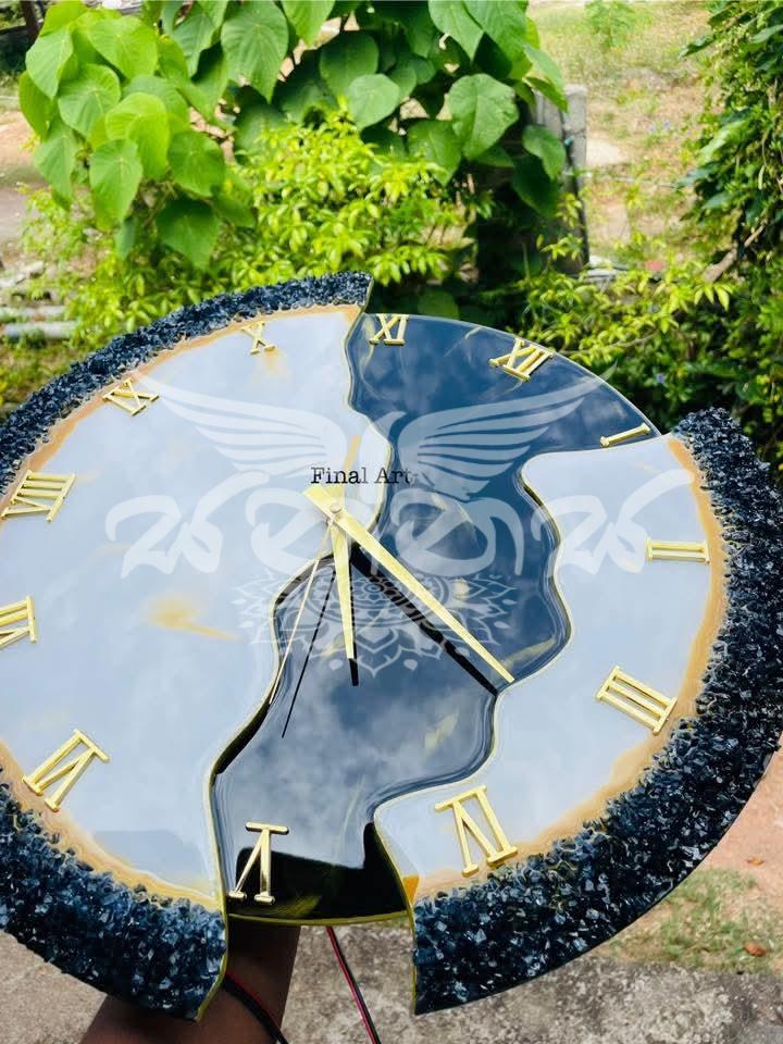 Resin Clocks 